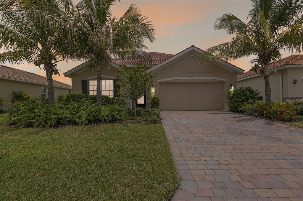 3206 BIRCHIN LANE