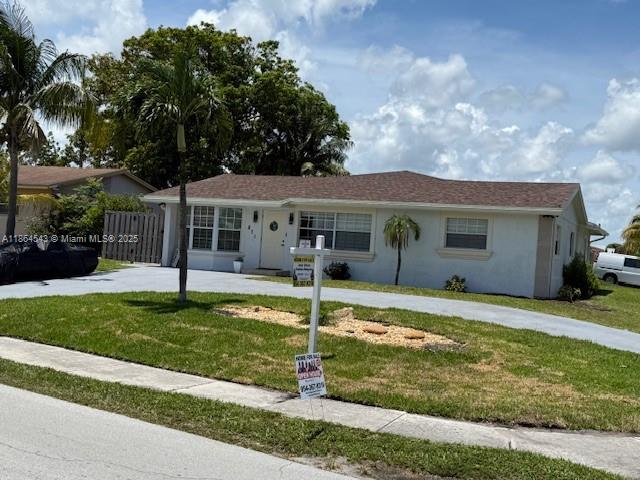 671 SW 14th St, Deerfield Beach FL 33441
