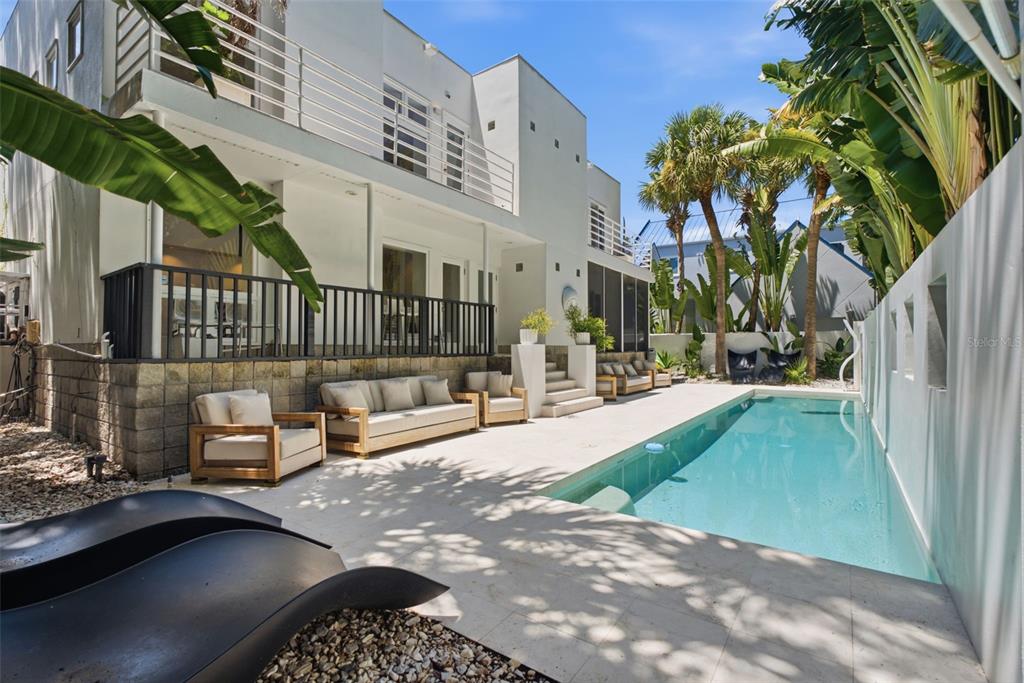 2701 CHAMBRAY LANE, TAMPA, FL — photo 2 of 30