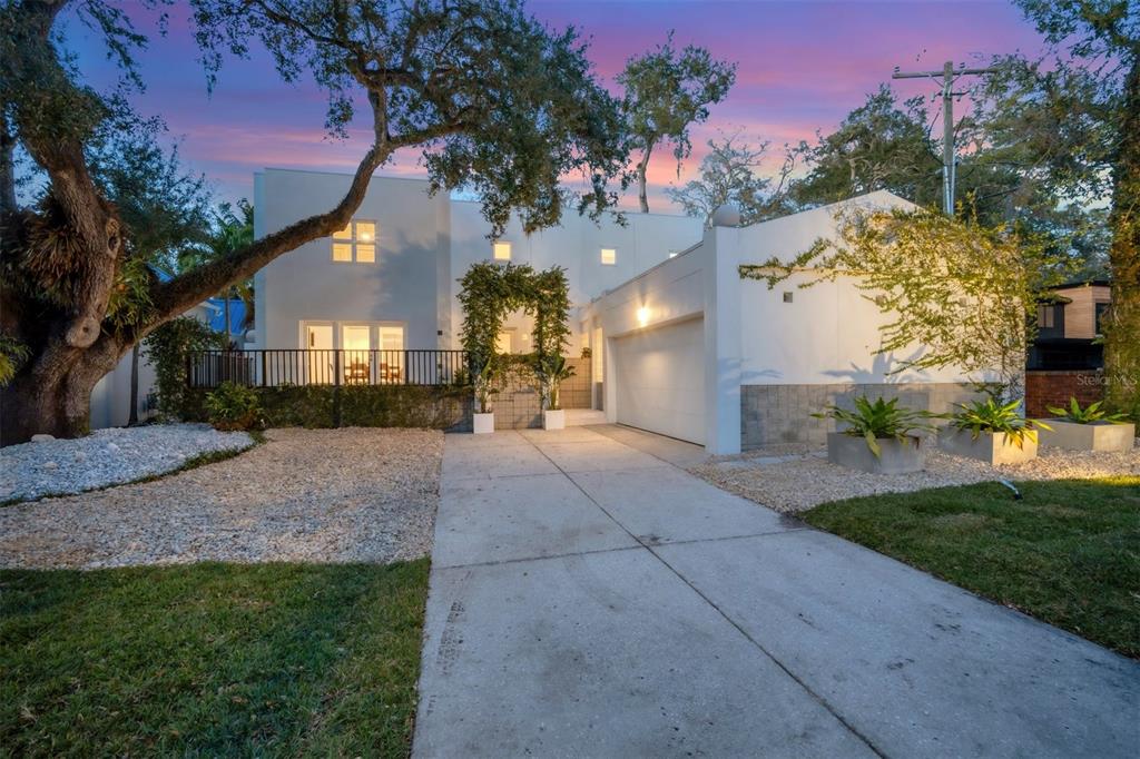 2701 CHAMBRAY LANE, TAMPA, FL — photo 5 of 30