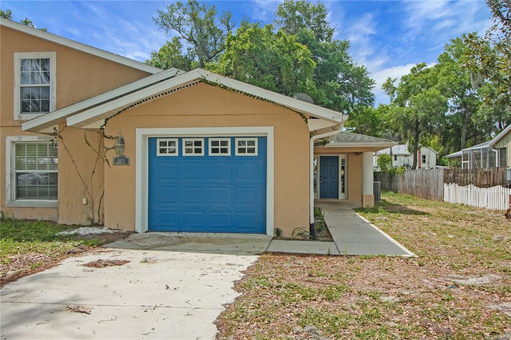 305 W FOUNTAIN STREET