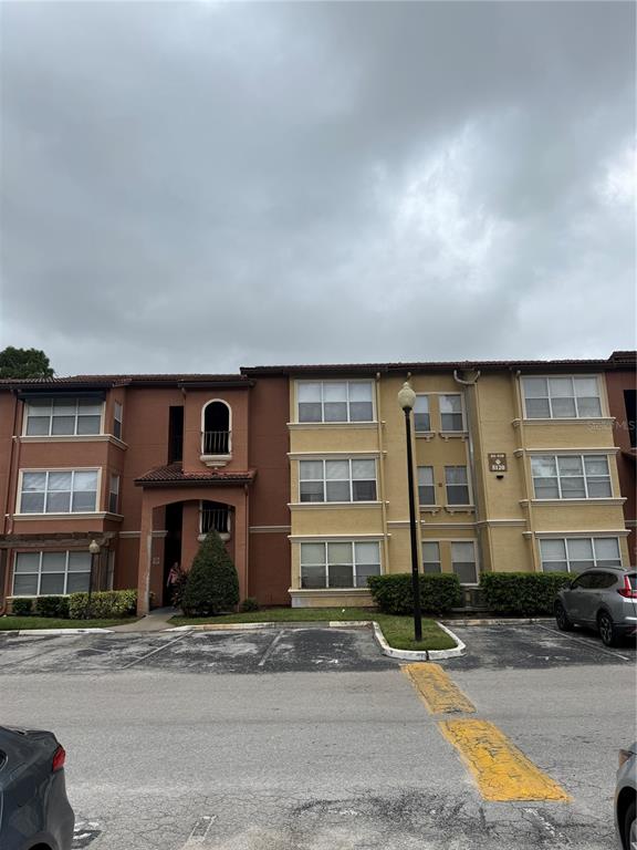 5120 CONROY ROAD UNIT 22
