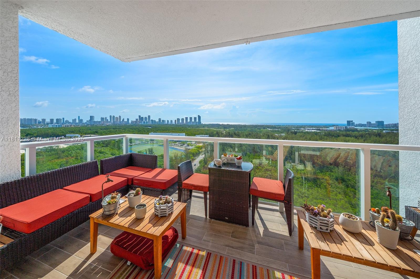 15051 Royal Oaks Ln # 2101, North Miami FL 33181