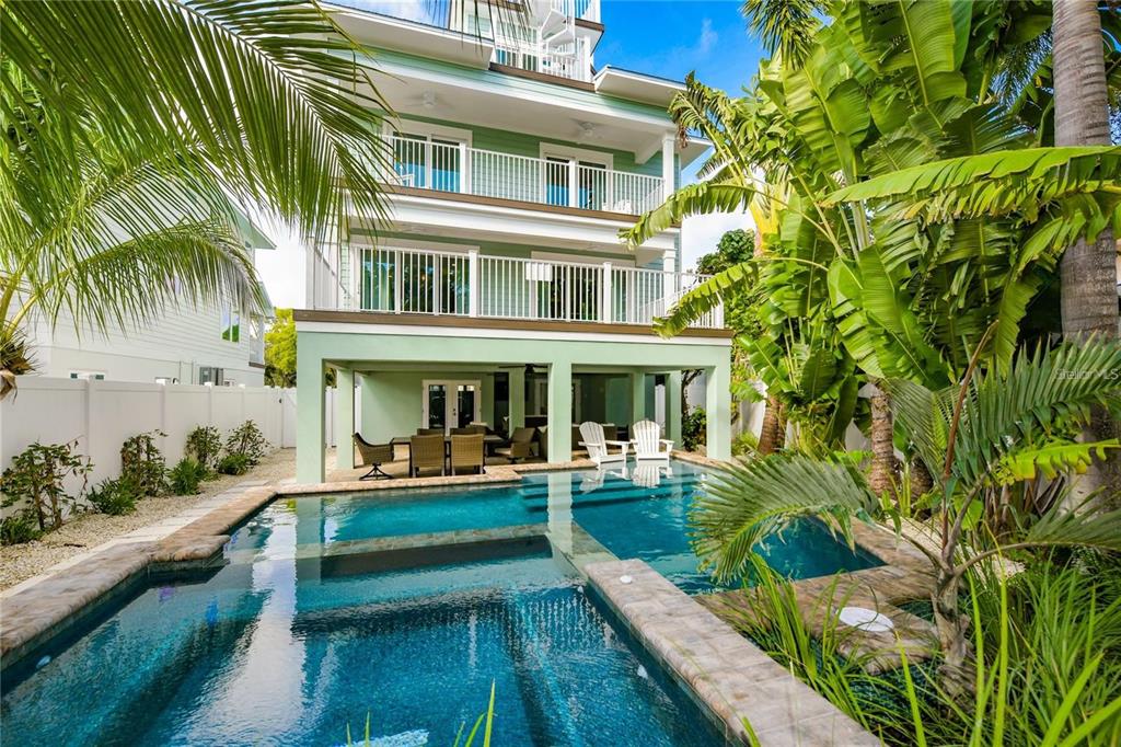 336 AVENIDA DE MAYO, SARASOTA, FL — photo 2 of 30