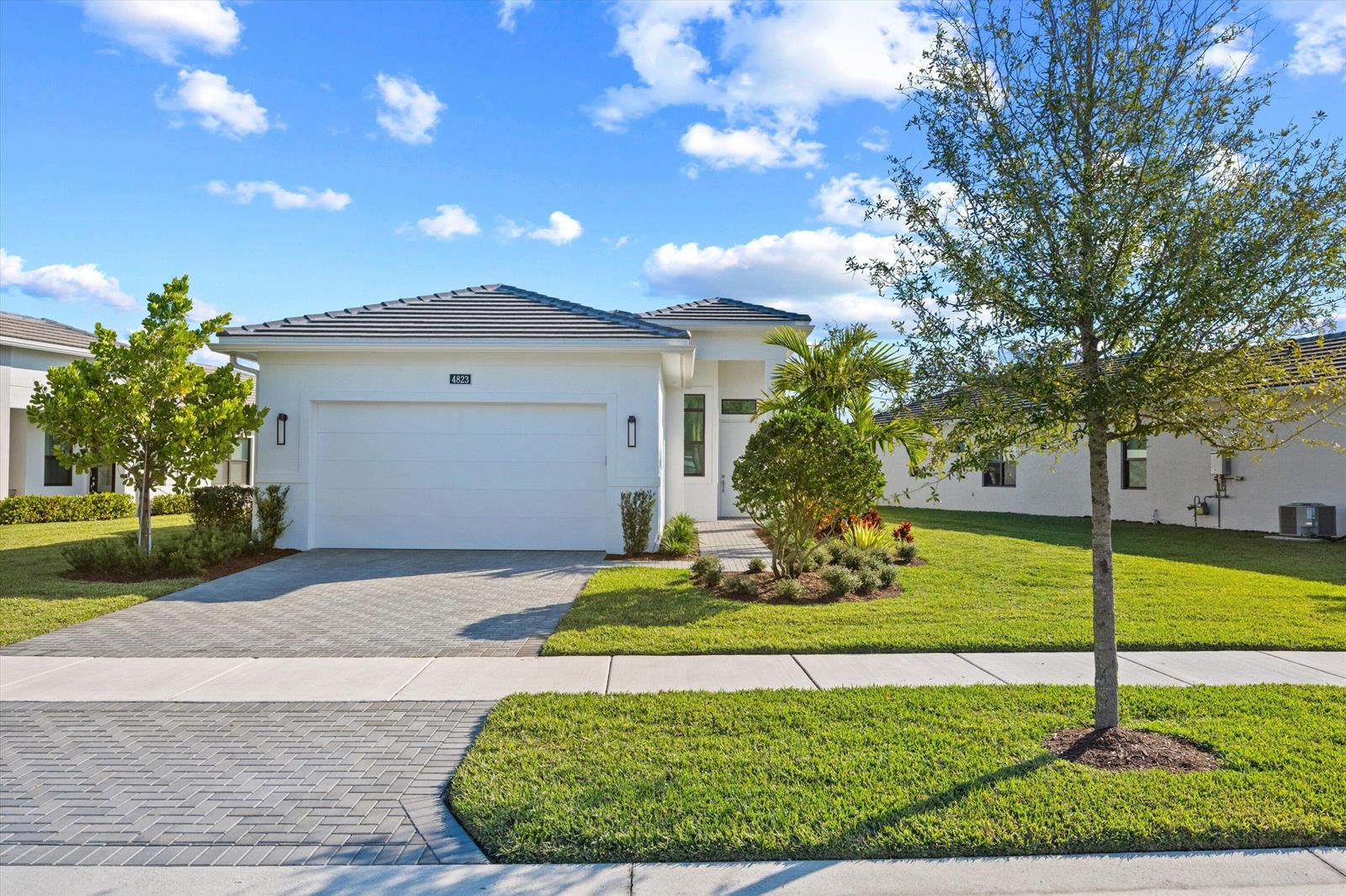 4823 Saint Armands Way, Westlake FL 33470