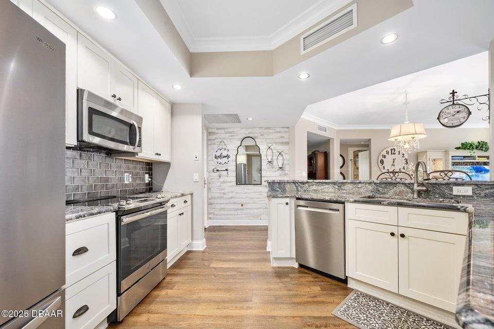 231 RIVERSIDE DRIVE UNIT 1507-1, DAYTONA BEACH, FL — photo 5 of 30