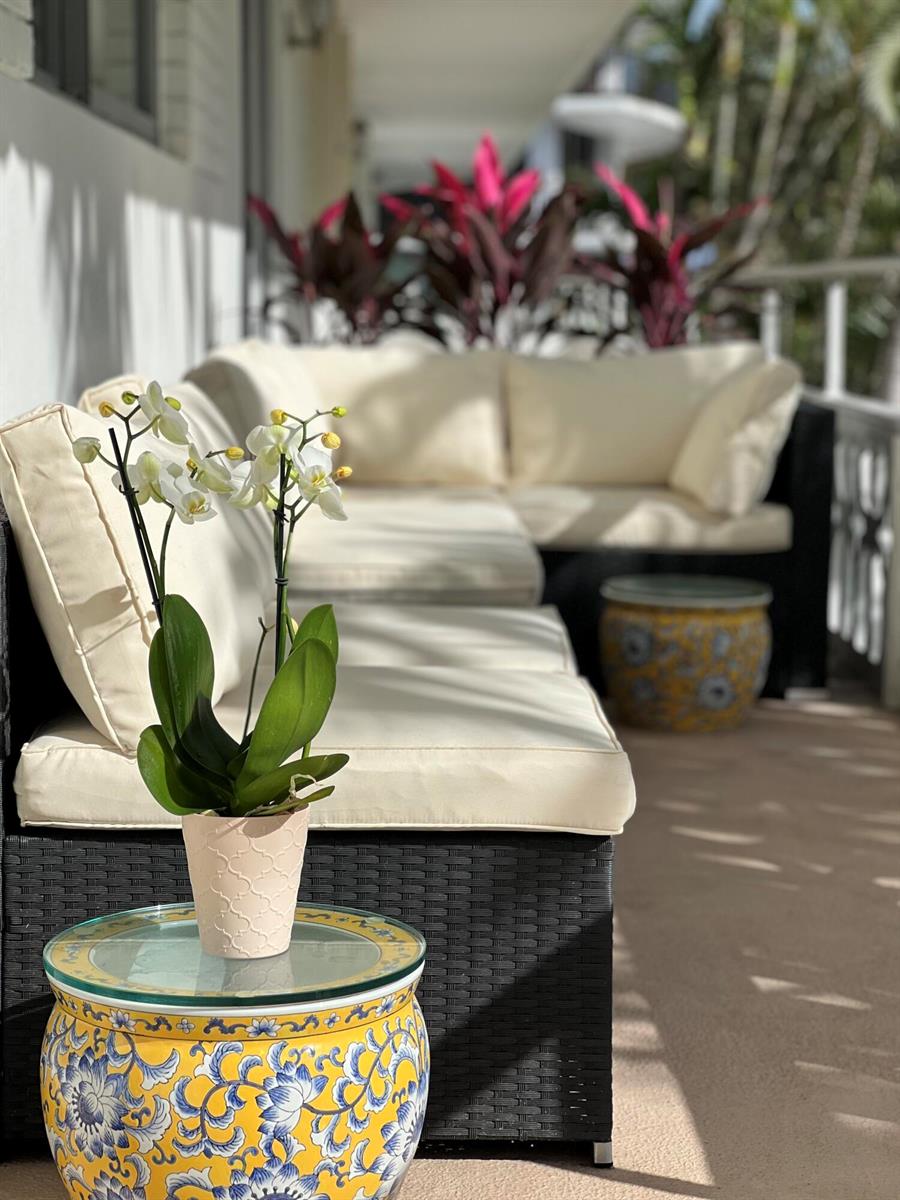 139 Sunrise Avenue # 204, Palm Beach FL 33480