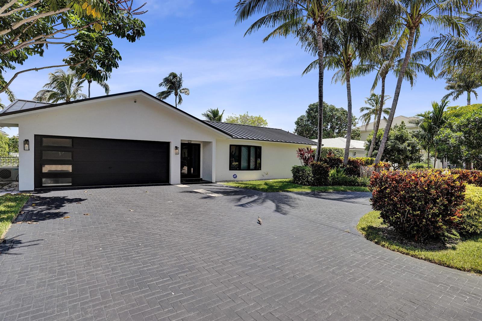 933 Banyan Drive, Delray Beach FL 33483