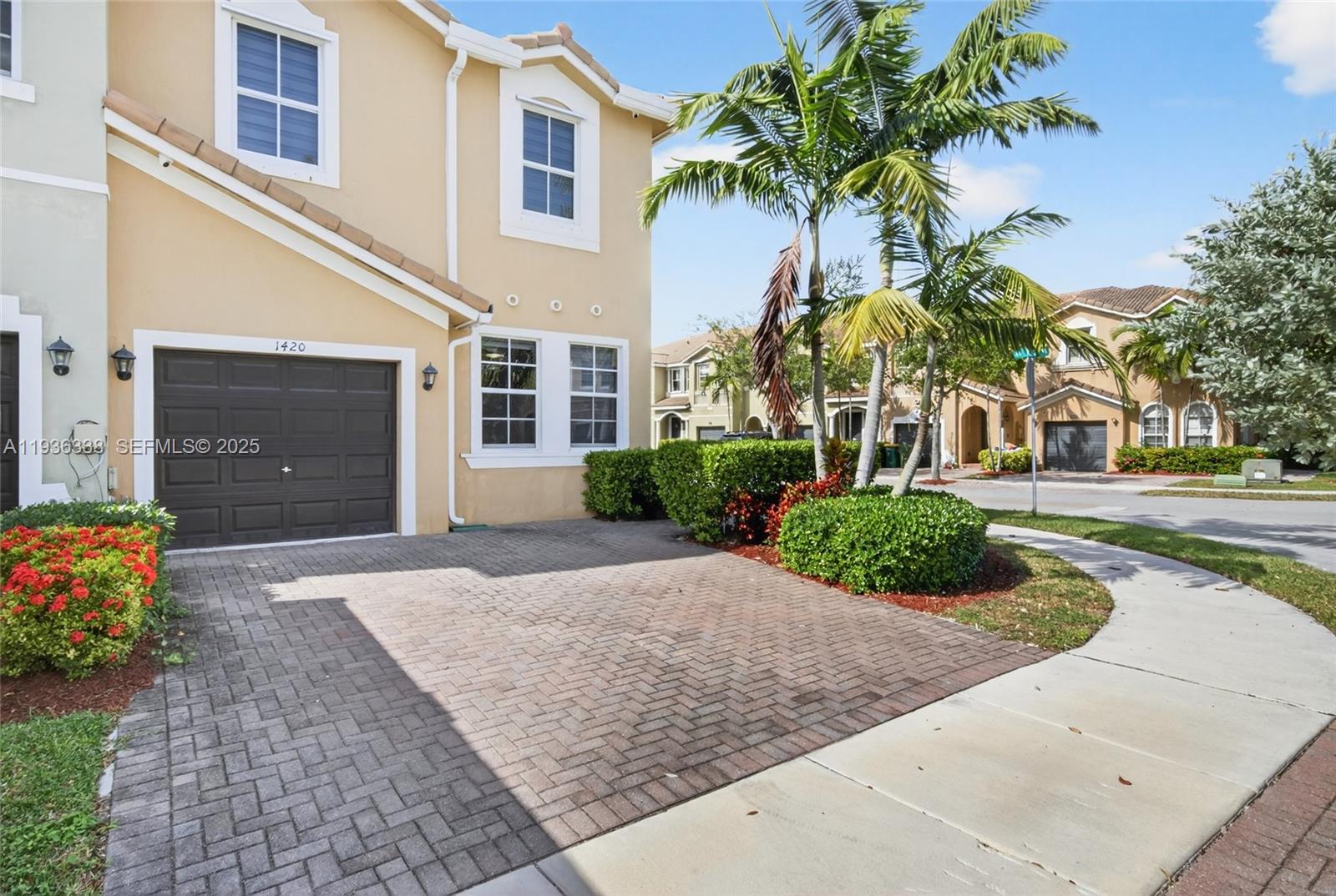 1420 SE 24th Ter, Homestead FL 33035
