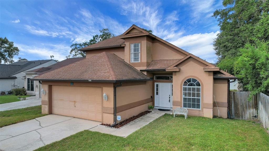 323 OAK PARK PLACE