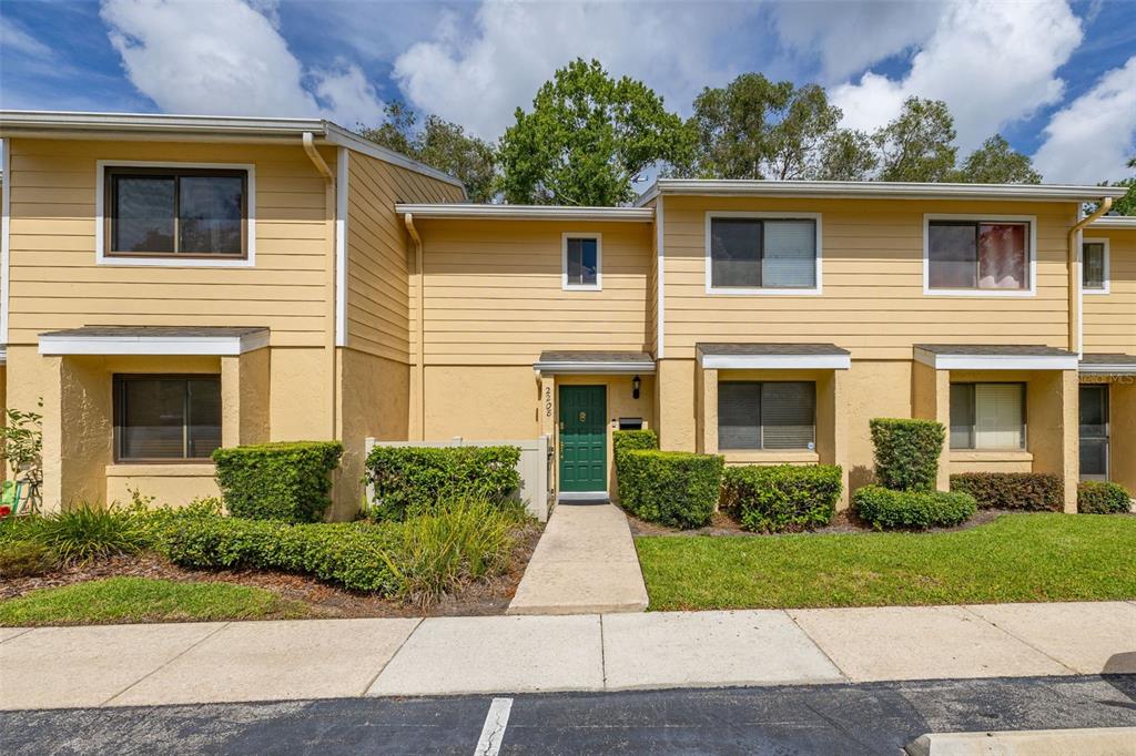 2208 MCMAHON COURT UNIT 1033