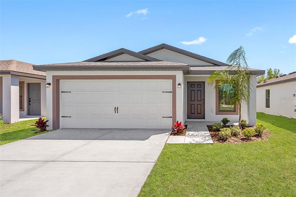 561 BLACKTHORN DRIVE