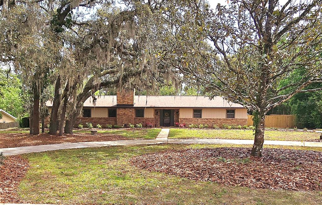 1212 FOXFIRE DRIVE