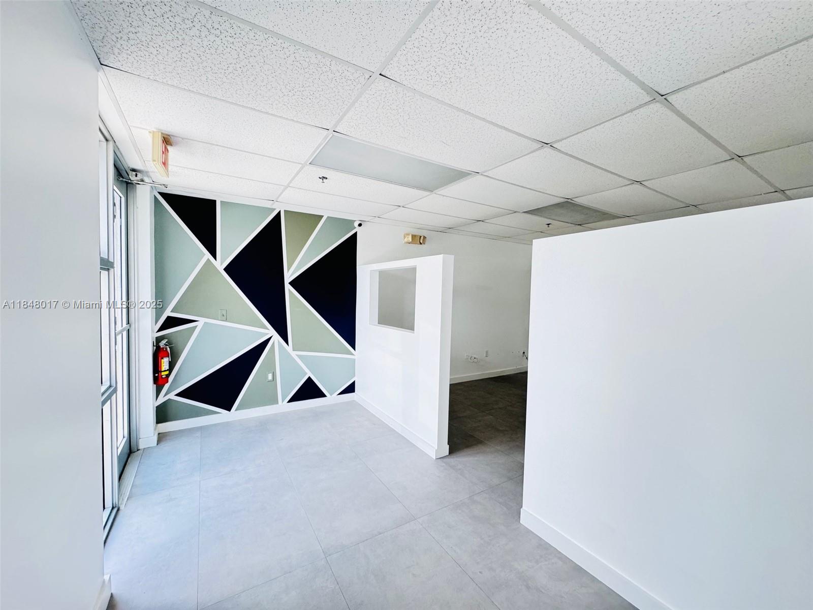 2365 NW 70th Ave # C14, Miami FL 33122