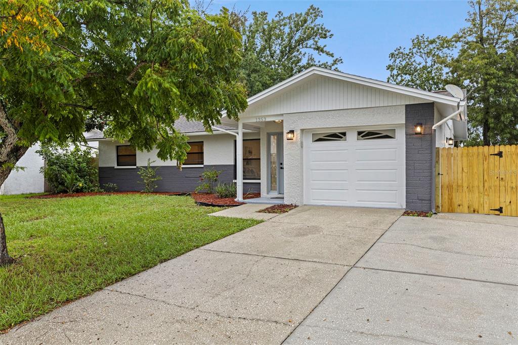 1353 WILDWOOD COURT