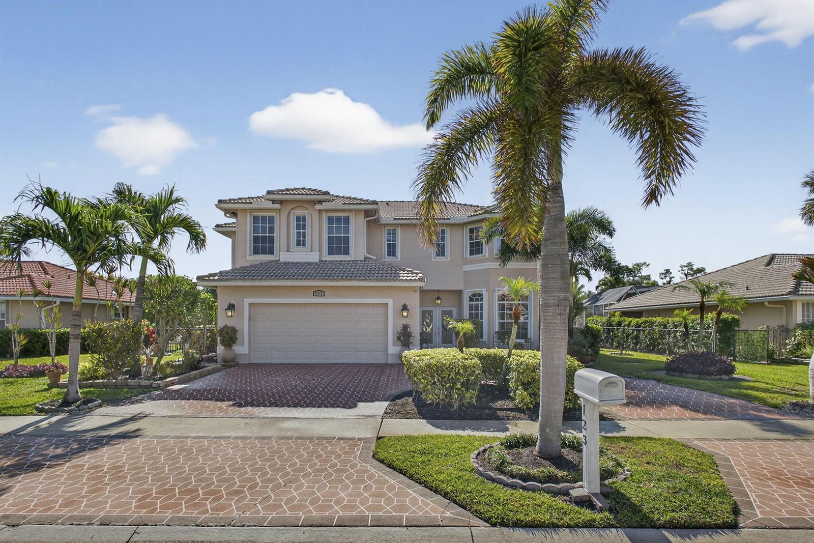 123 Fernwood Crescent, Royal Palm Beach FL 33411