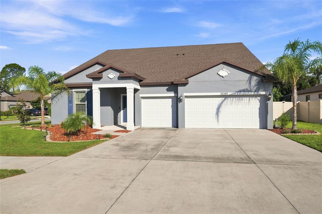 18359 CORTES CREEK BOULEVARD, SPRING HILL, FL — photo 2 of 30