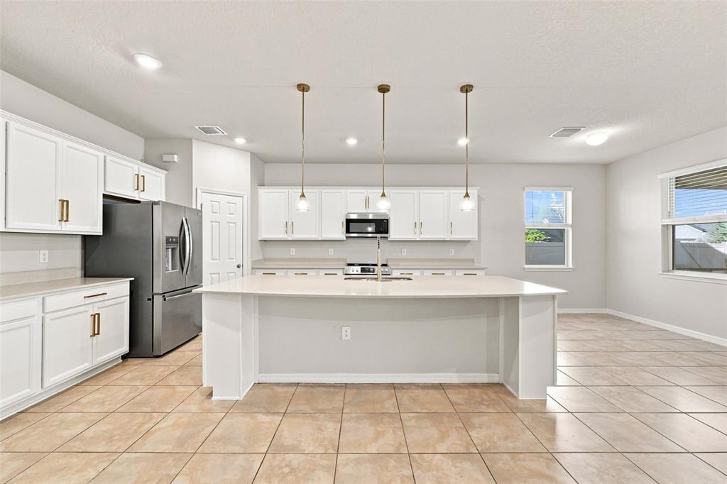 18359 CORTES CREEK BOULEVARD, SPRING HILL, FL — photo 4 of 30