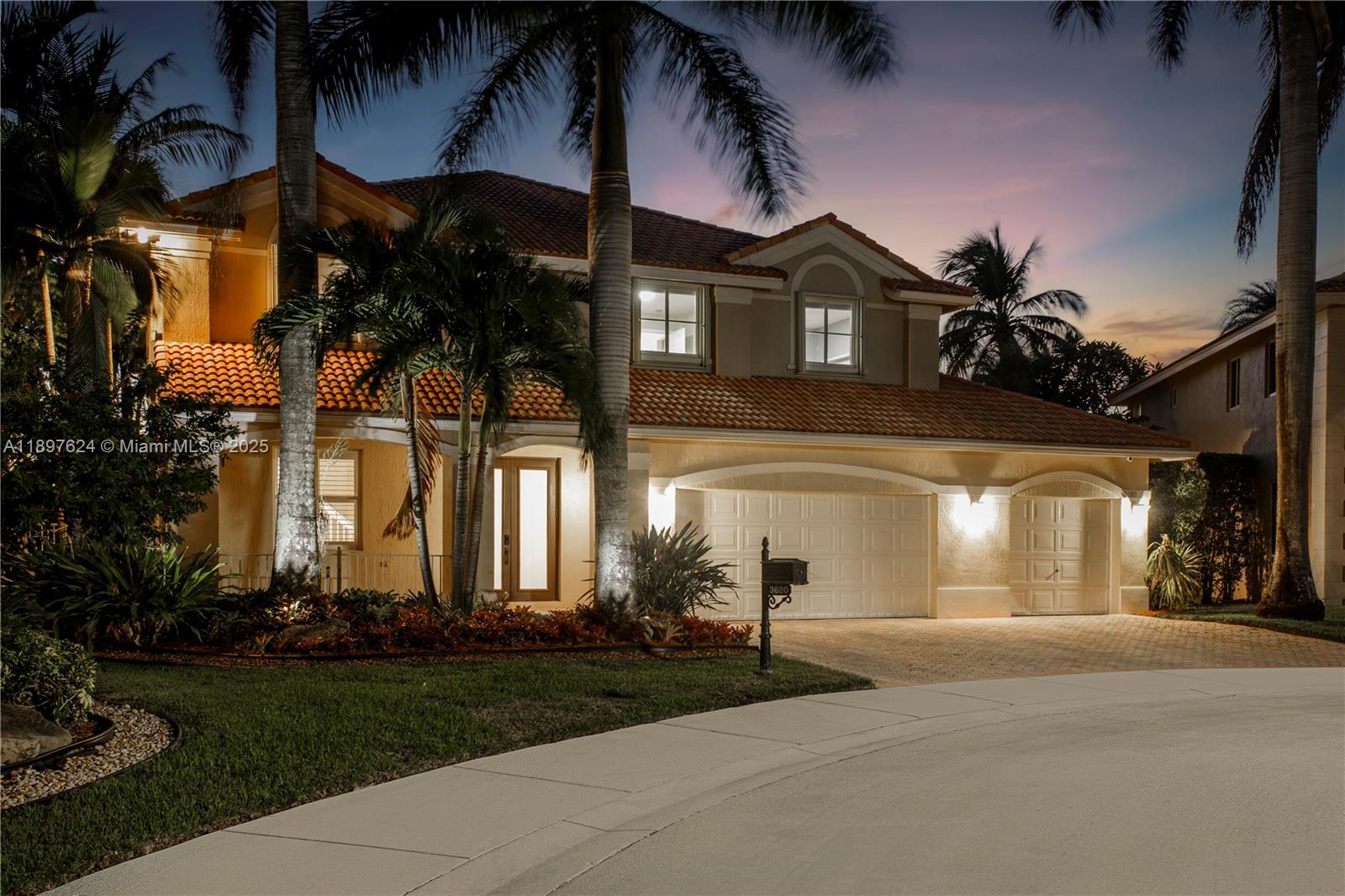 3620 Heron Ridge Ln, Weston FL 33331