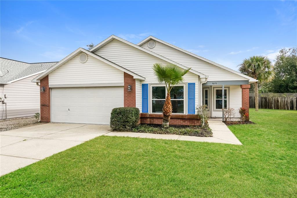 1626 WOODACRES COURT