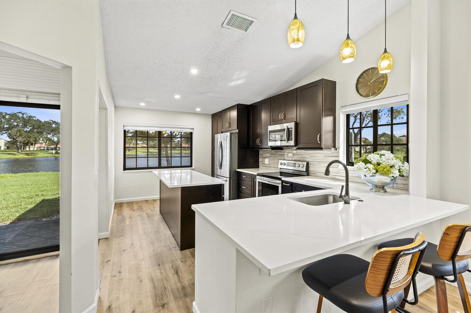 8261 Waterline Drive, Boynton Beach FL 33472