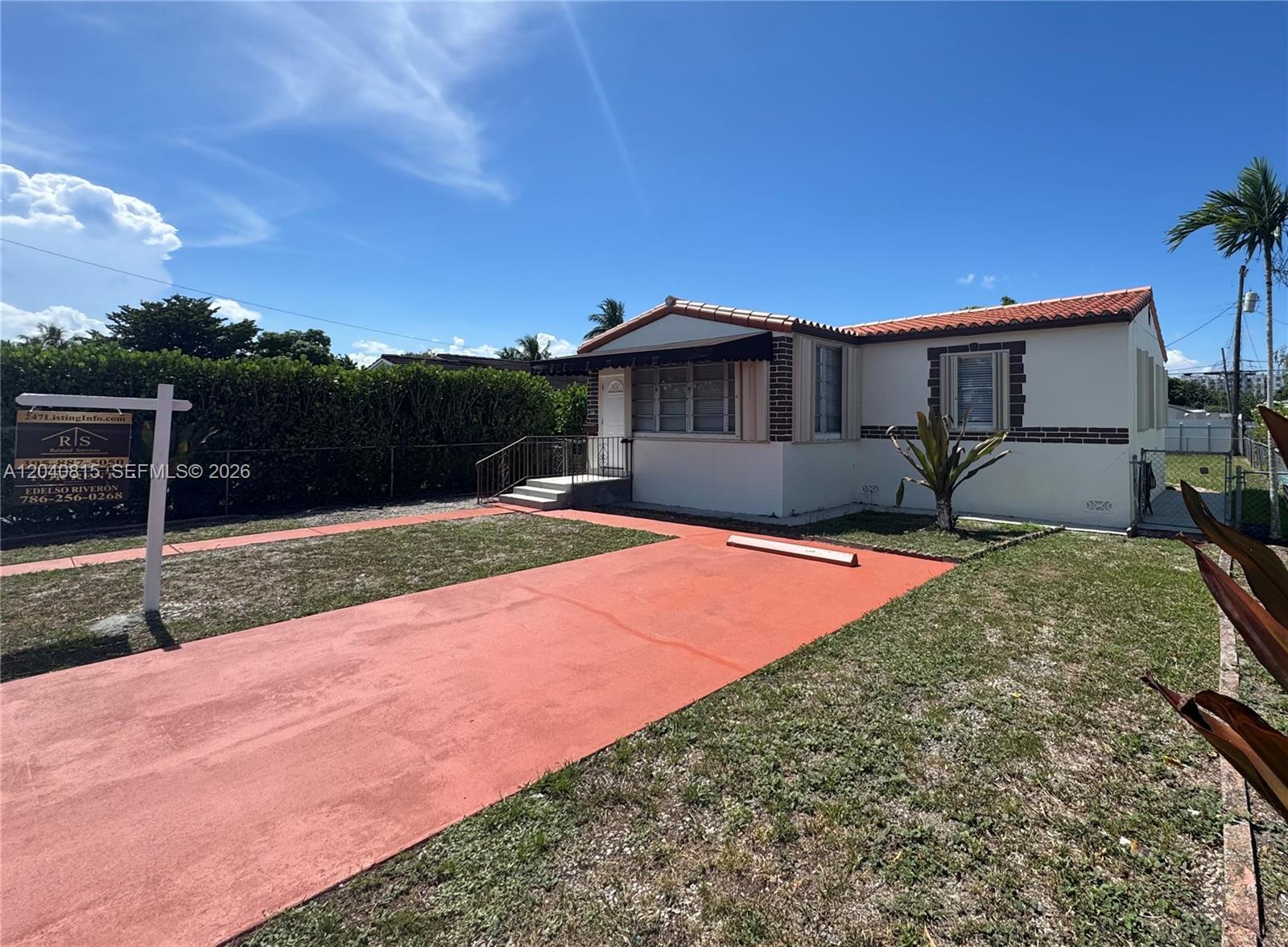 459 SE 3rd St, Hialeah FL 33010