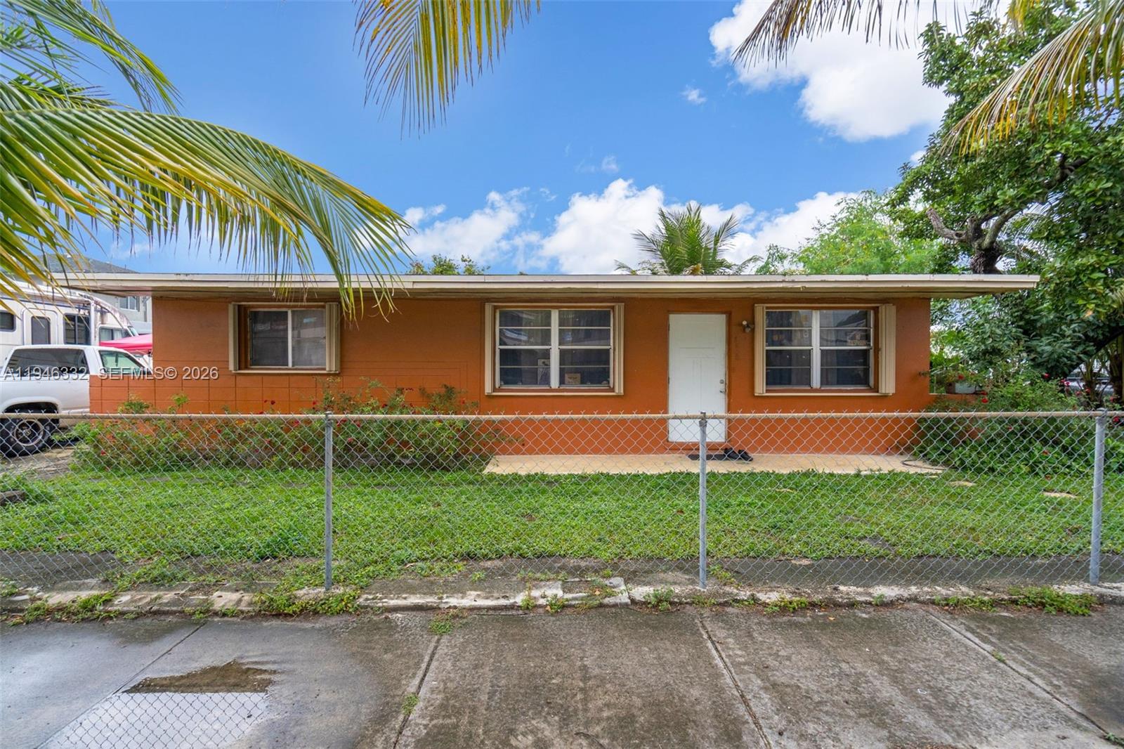 8400 NW 24th Ct, Miami FL 33147