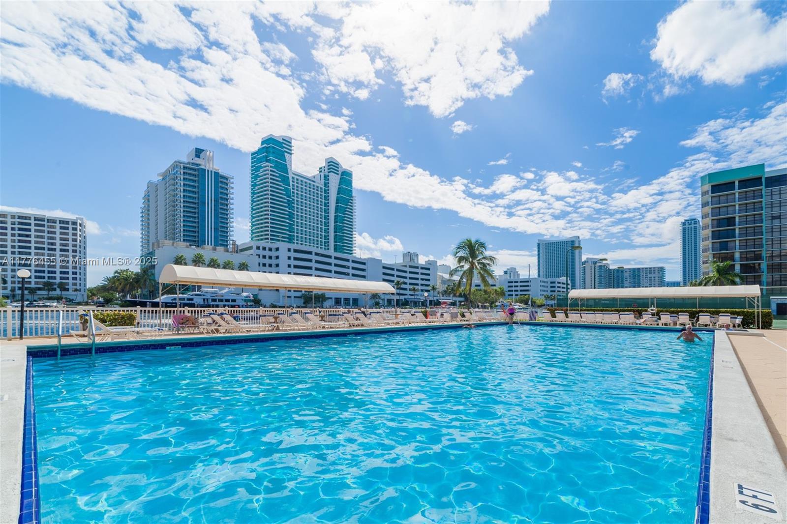 600 Parkview Dr # 1123, Hallandale Beach FL 33009