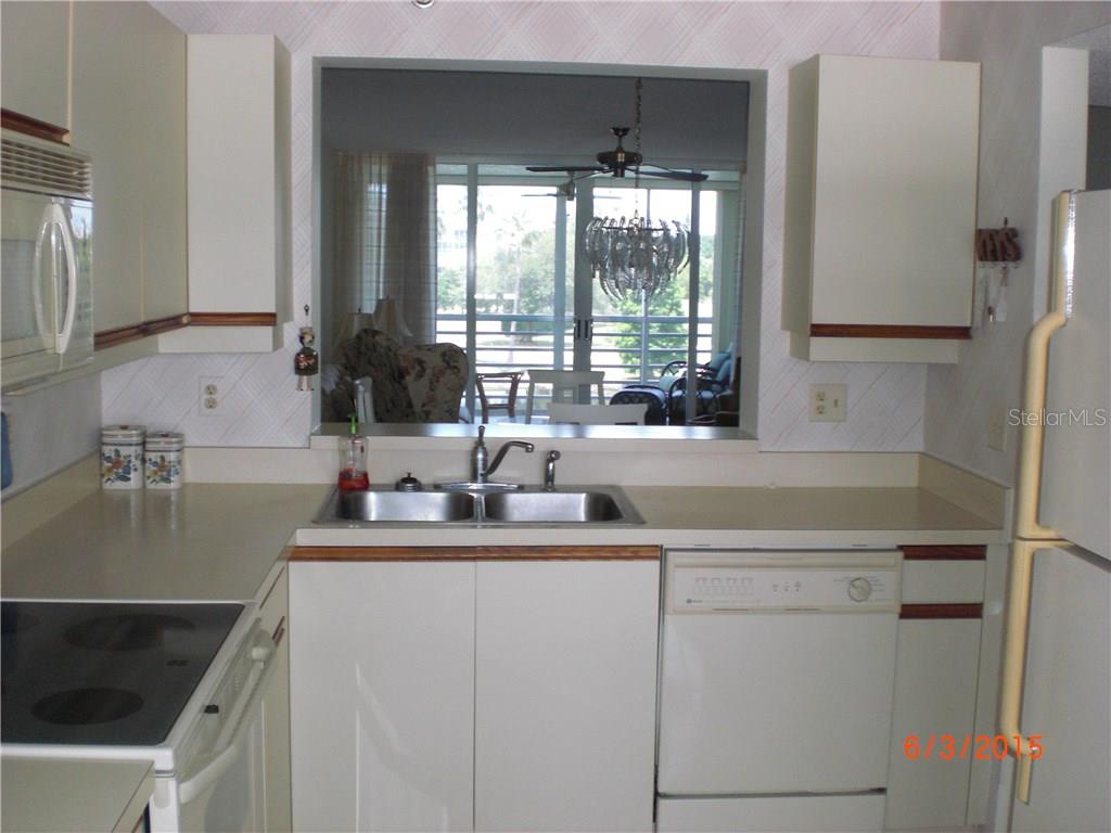 4570 PINEBROOK CIRCLE UNIT 304, BRADENTON, FL — photo 2 of 25