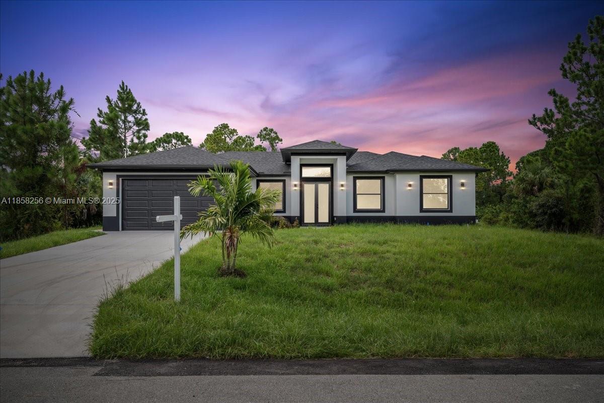 1915 Scott Ave, Lehigh Acres FL 33972