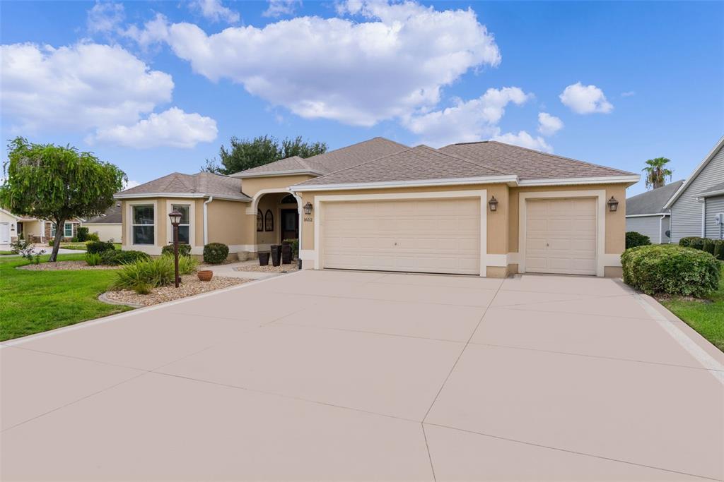 1652 ZANZIBAR PLACE, THE VILLAGES, FL — photo 3 of 30