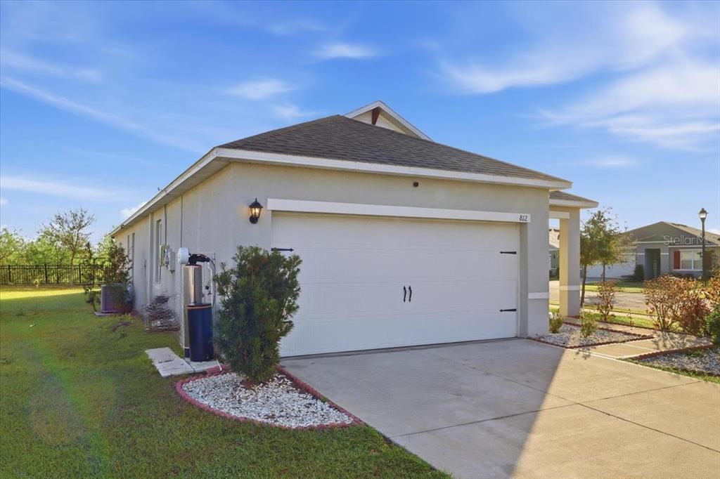 812 BROOKLET DRIVE, DAVENPORT, FL — photo 3 of 30