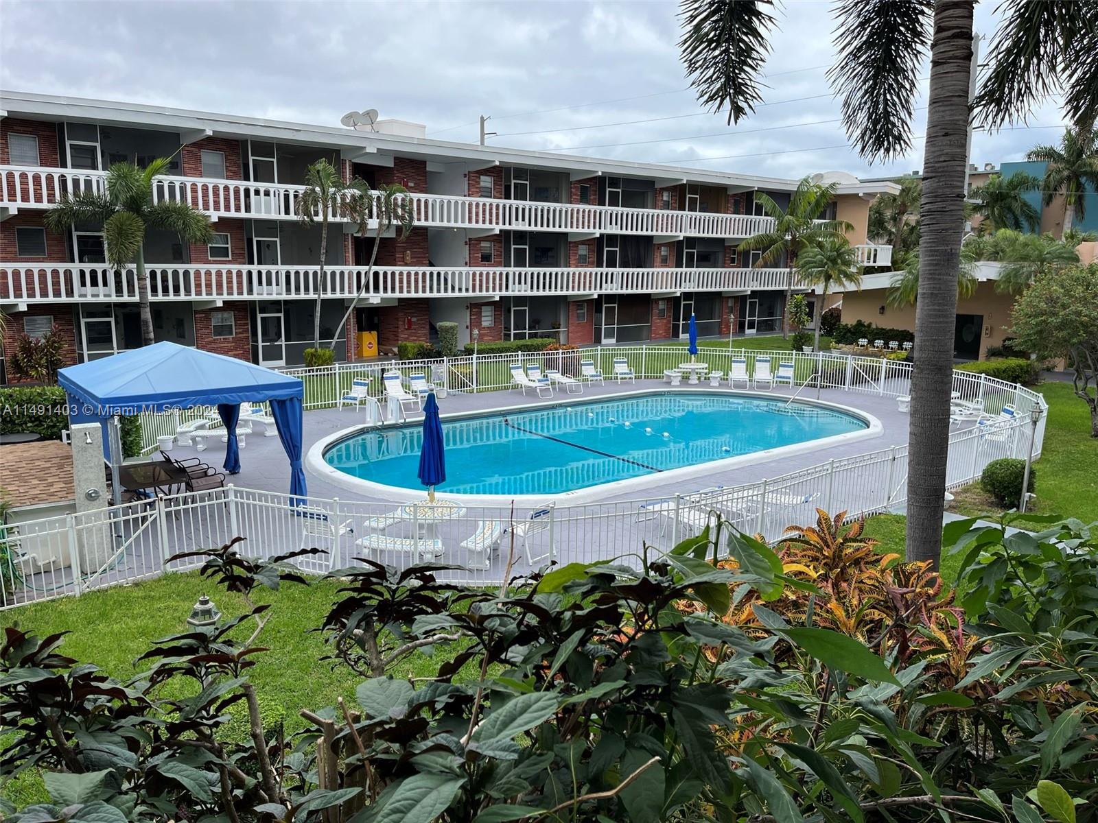 181 NE 14th Ave # 22B, Hallandale Beach FL 33009