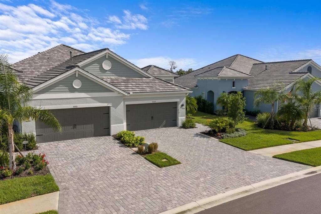 10169 LAKE WALES CIRCLE