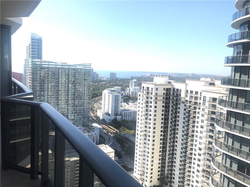 MIAMI, FL — photo 2 of 30