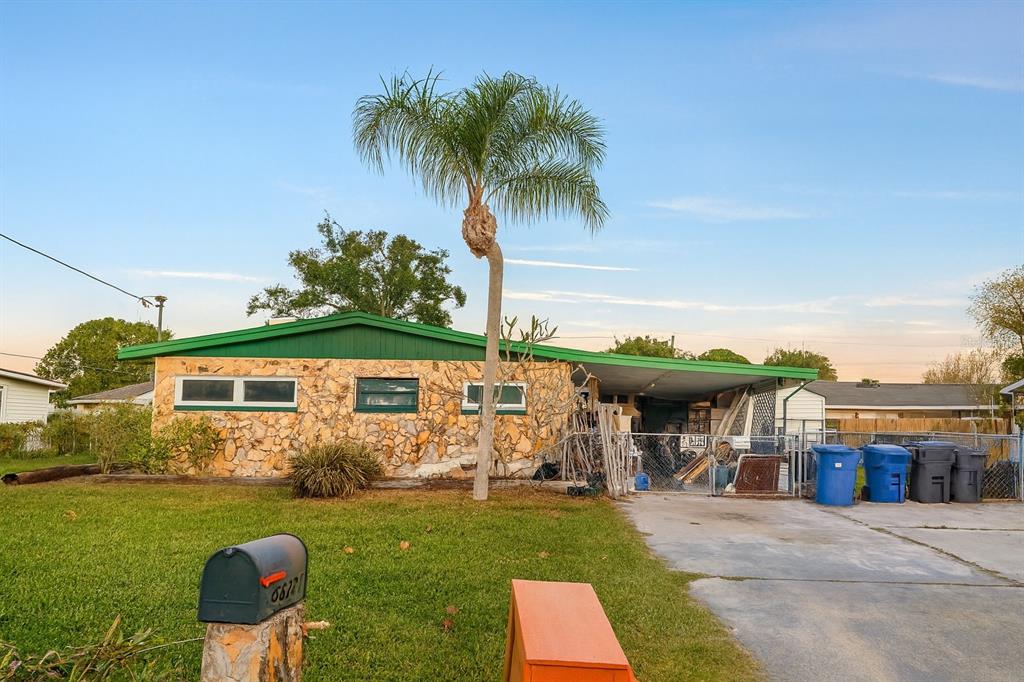 6221 FLORIDA CIRCLE E