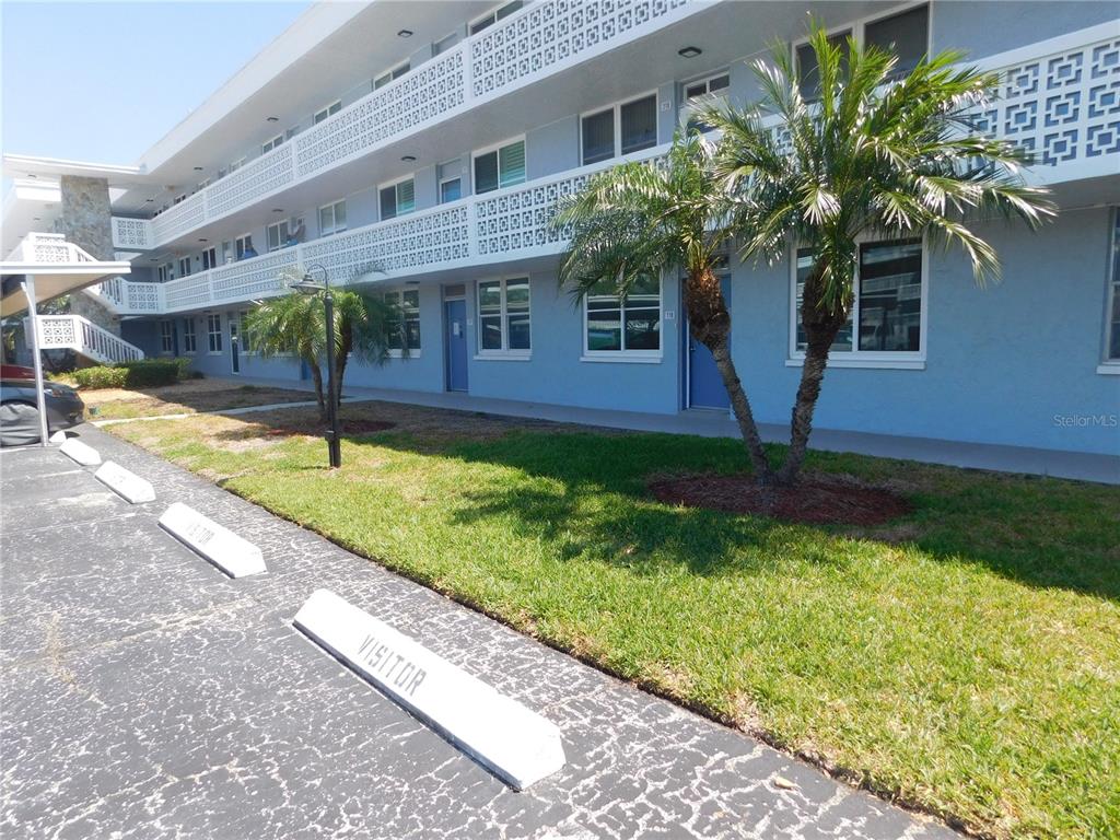 4715 BAY STREET NE UNIT 119