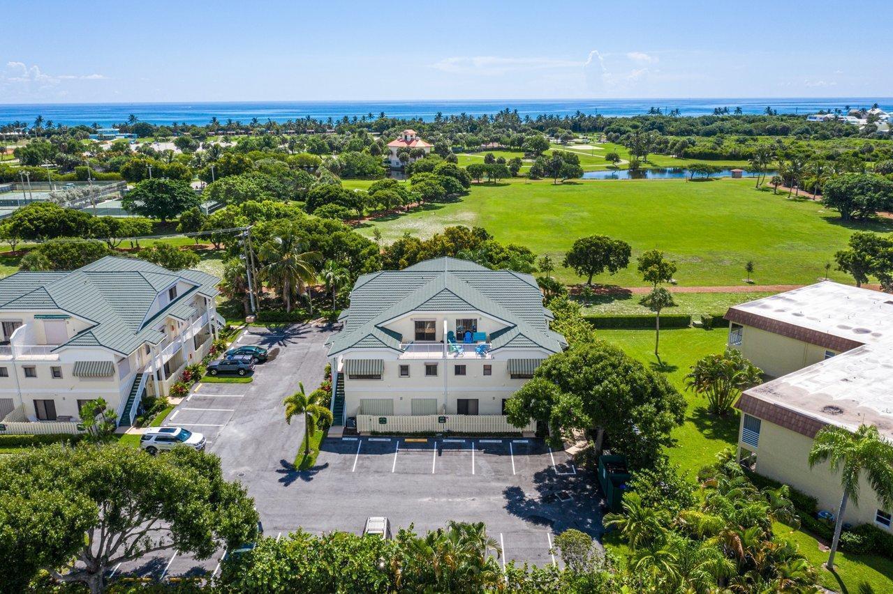 860 Bella Vista Court S # 60, Jupiter FL 33477
