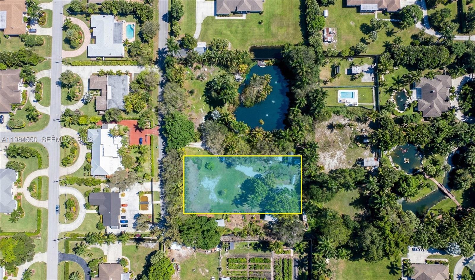154th Street - 861, North Miami Beach FL 33162