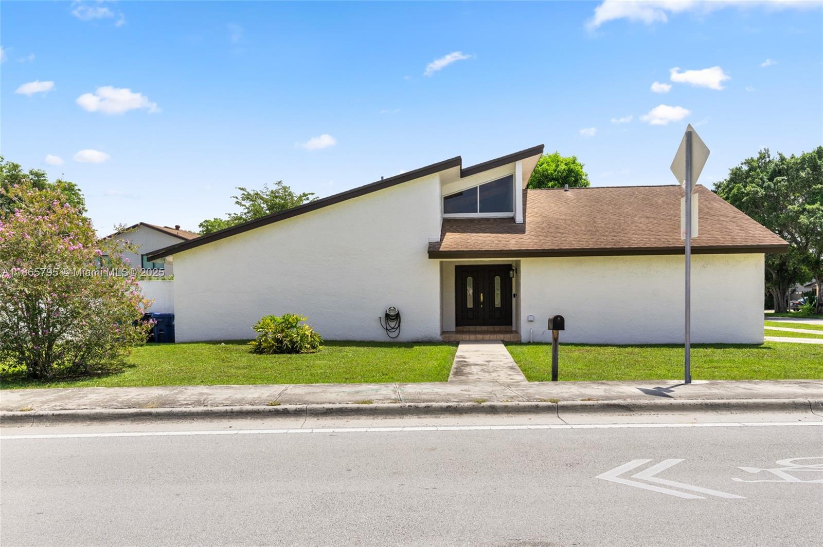 11621 SW 132nd Ave, Miami FL 33186