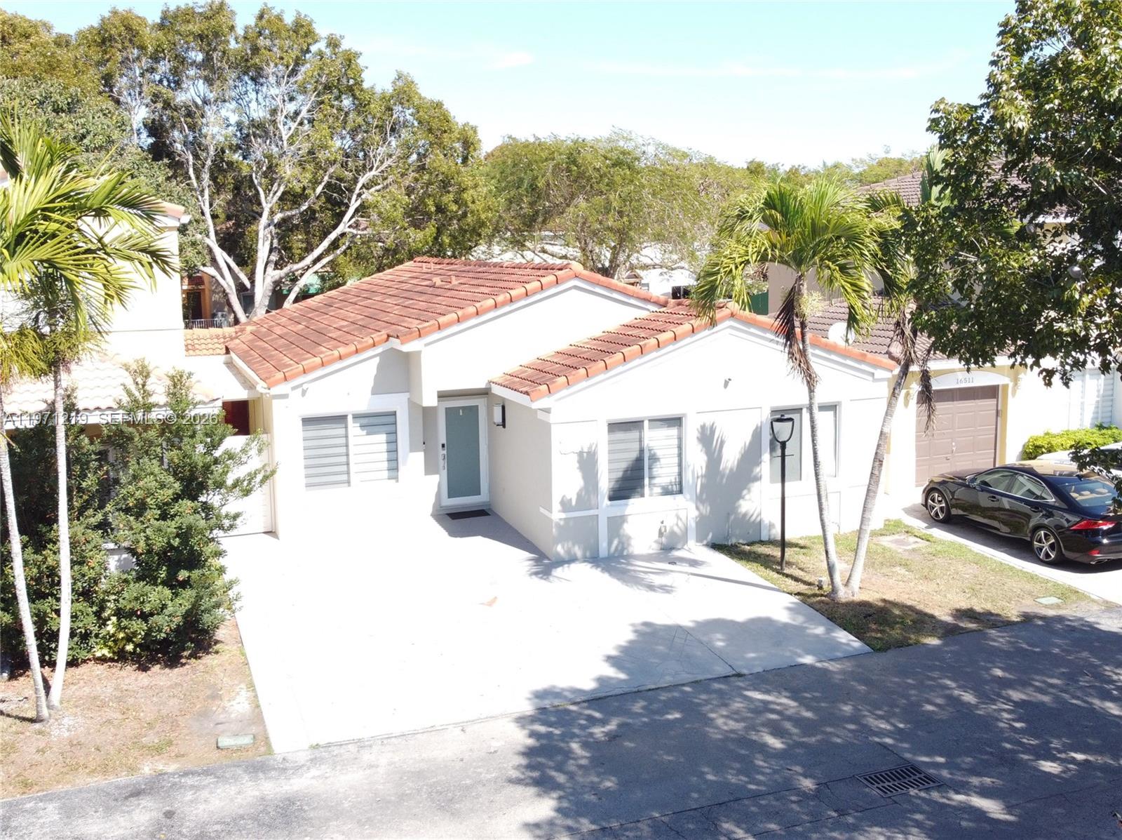 16515 SW 97th St, Miami FL 33196