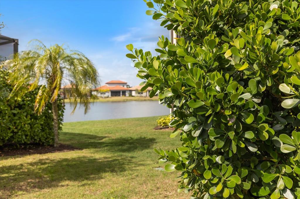 520 MARAVIYA BOULEVARD, NOKOMIS, FL — photo 2 of 30
