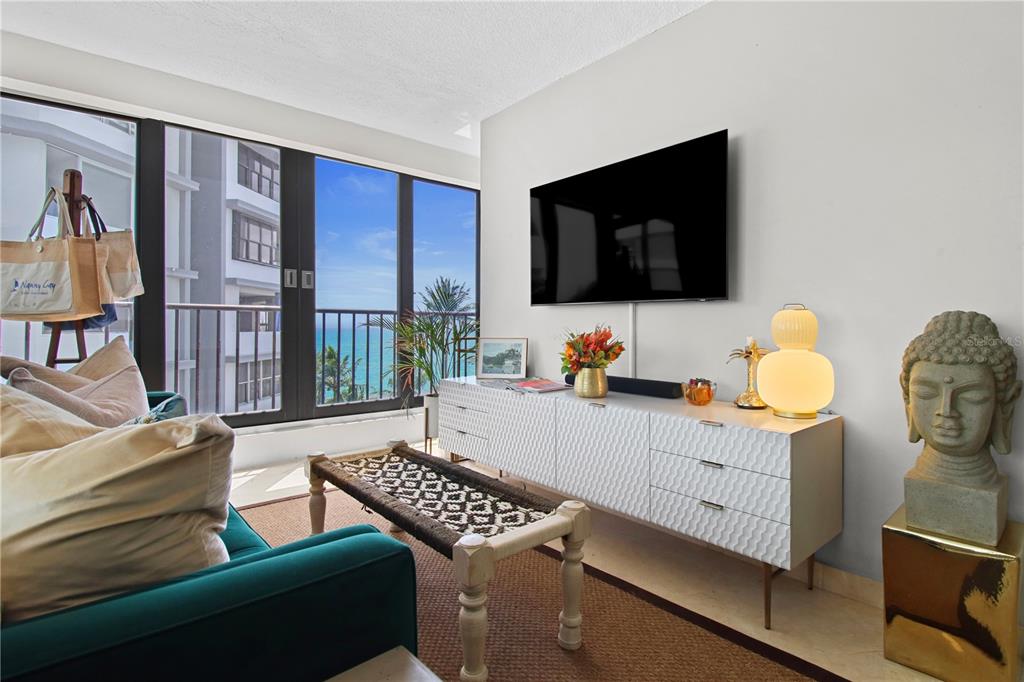 3819 AVE. ISLA VERDE AVENUE UNIT 5A