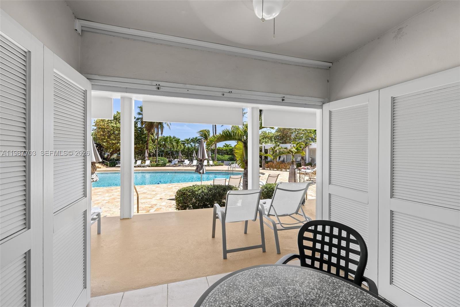 5055 Collins Ave, Miami Beach FL 33140