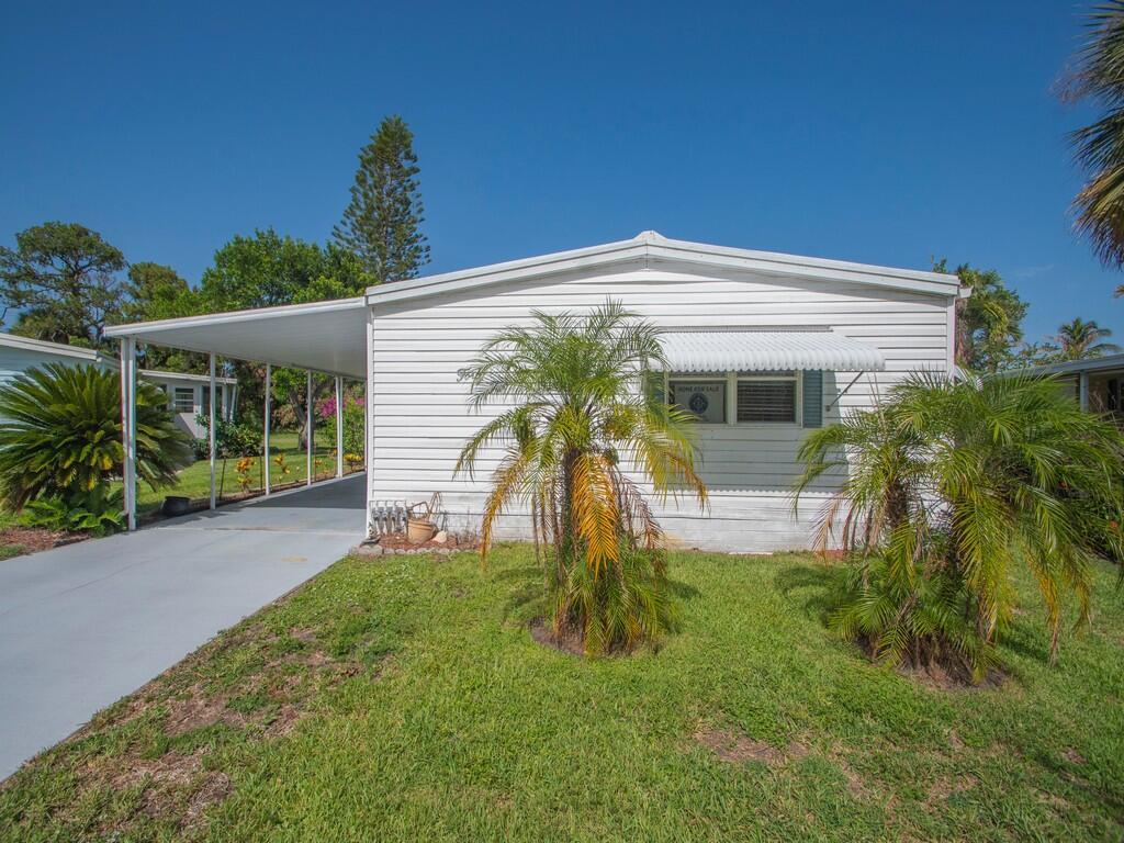 42 Village Lane, Jensen Beach FL 34957