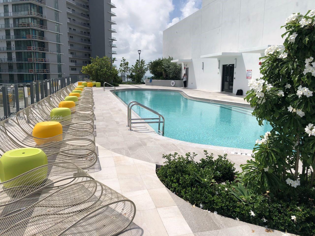 MIAMI, FL — photo 2 of 7