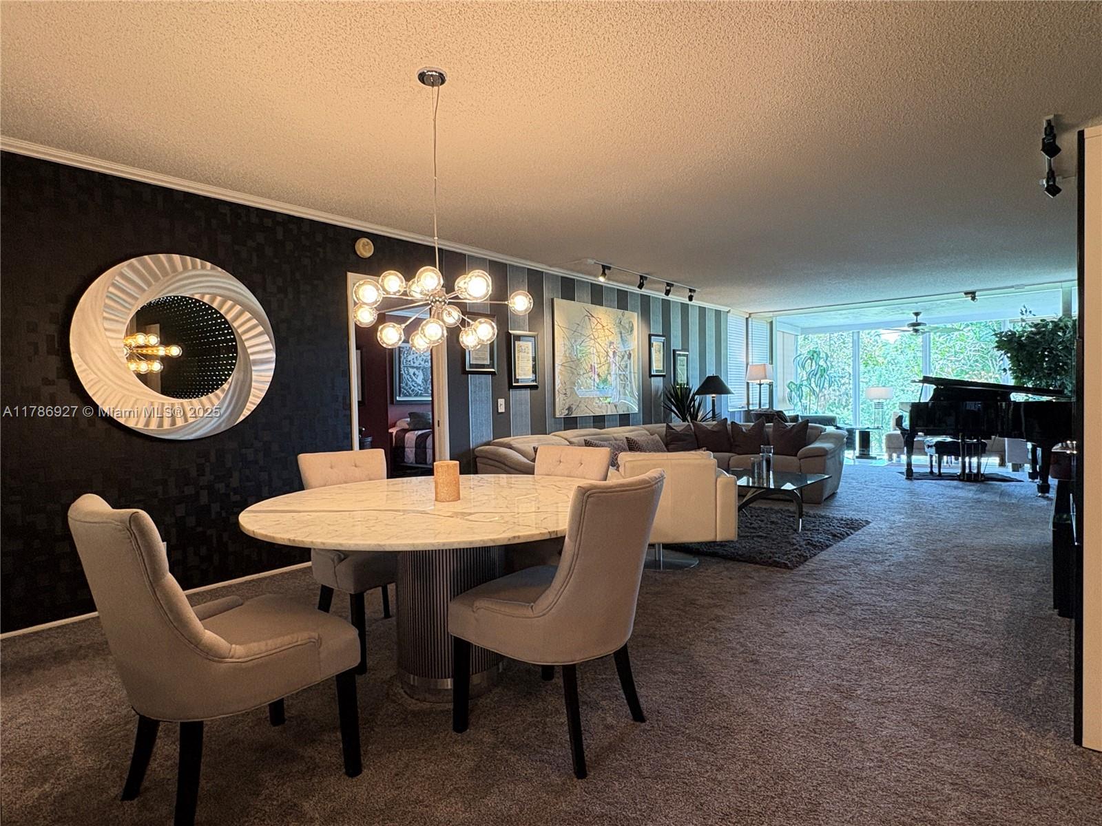 4020 W Palm Aire Dr # 211, Pompano Beach FL 33069