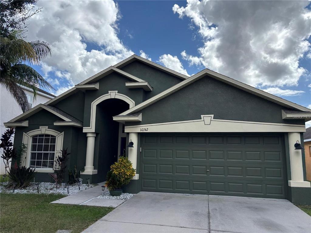 10742 SHADY PRESERVE DRIVE