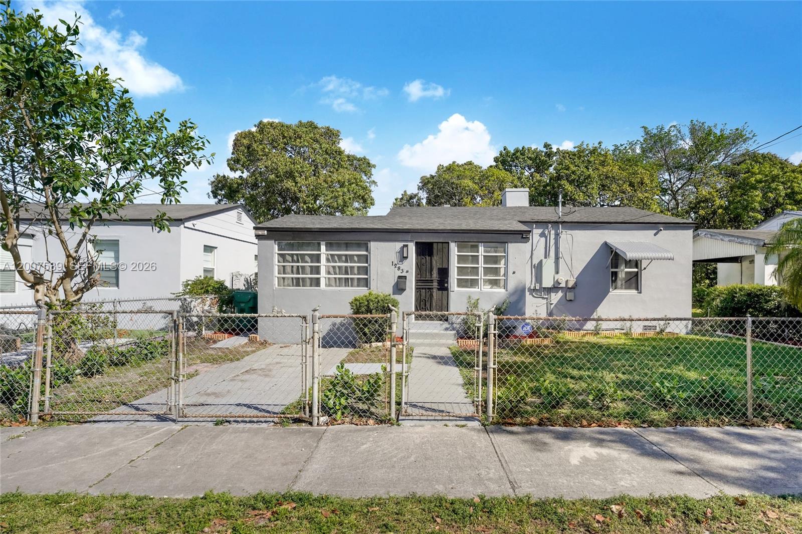 1283 NW 45th St, Miami FL 33142