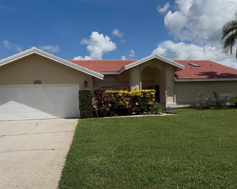 2704 MONTAGUE COURT E